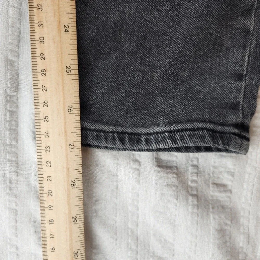 American Eagle Stretch Jeans Faded Black Denim Womens Size 6 Slim‎ Straight